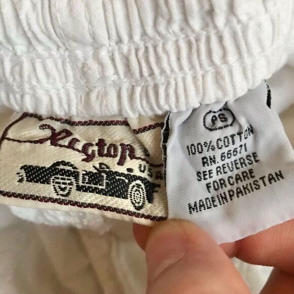 Vintage Y2K White Two Piece Windbreaker Jacket and Shorts / Size: Small - Picture 7 of 13